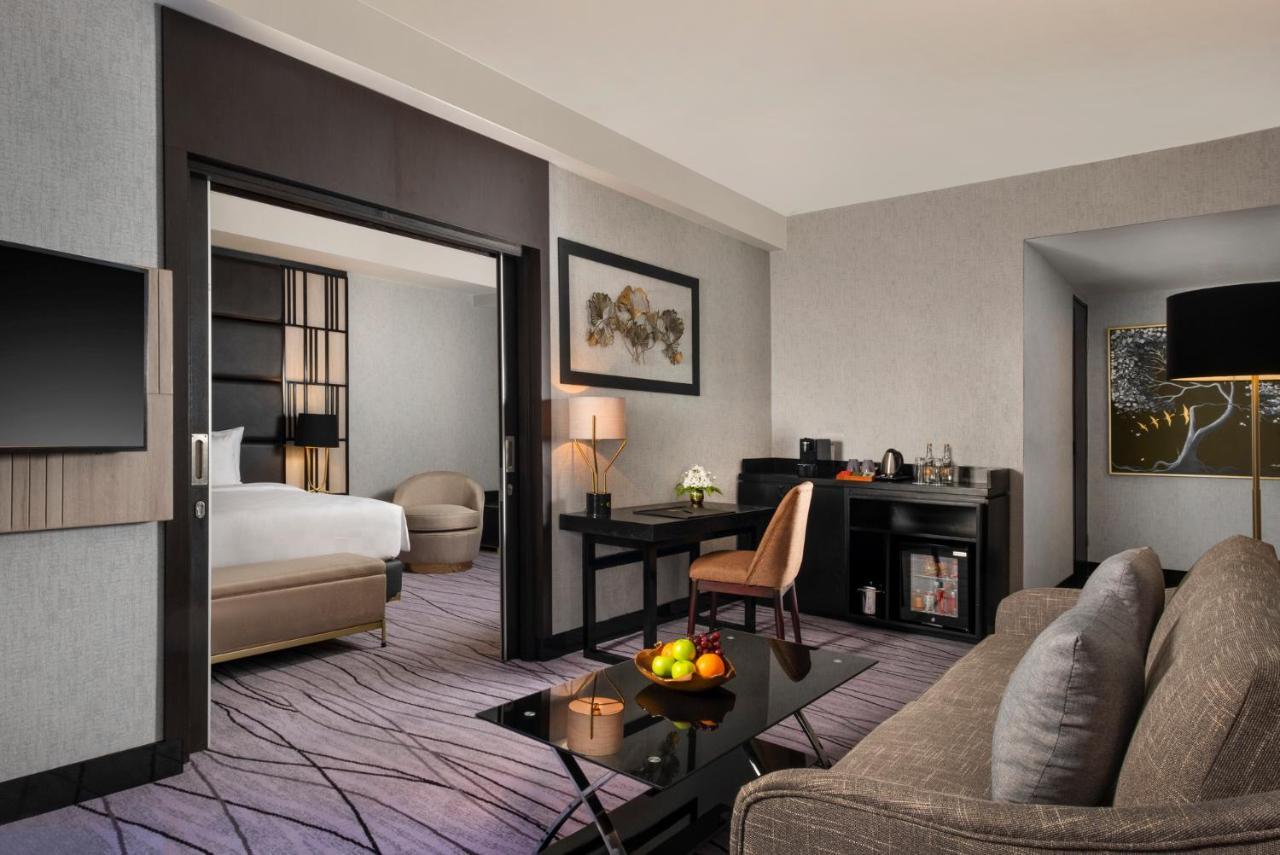 Grand Swiss-belhotel Darmo Hotel