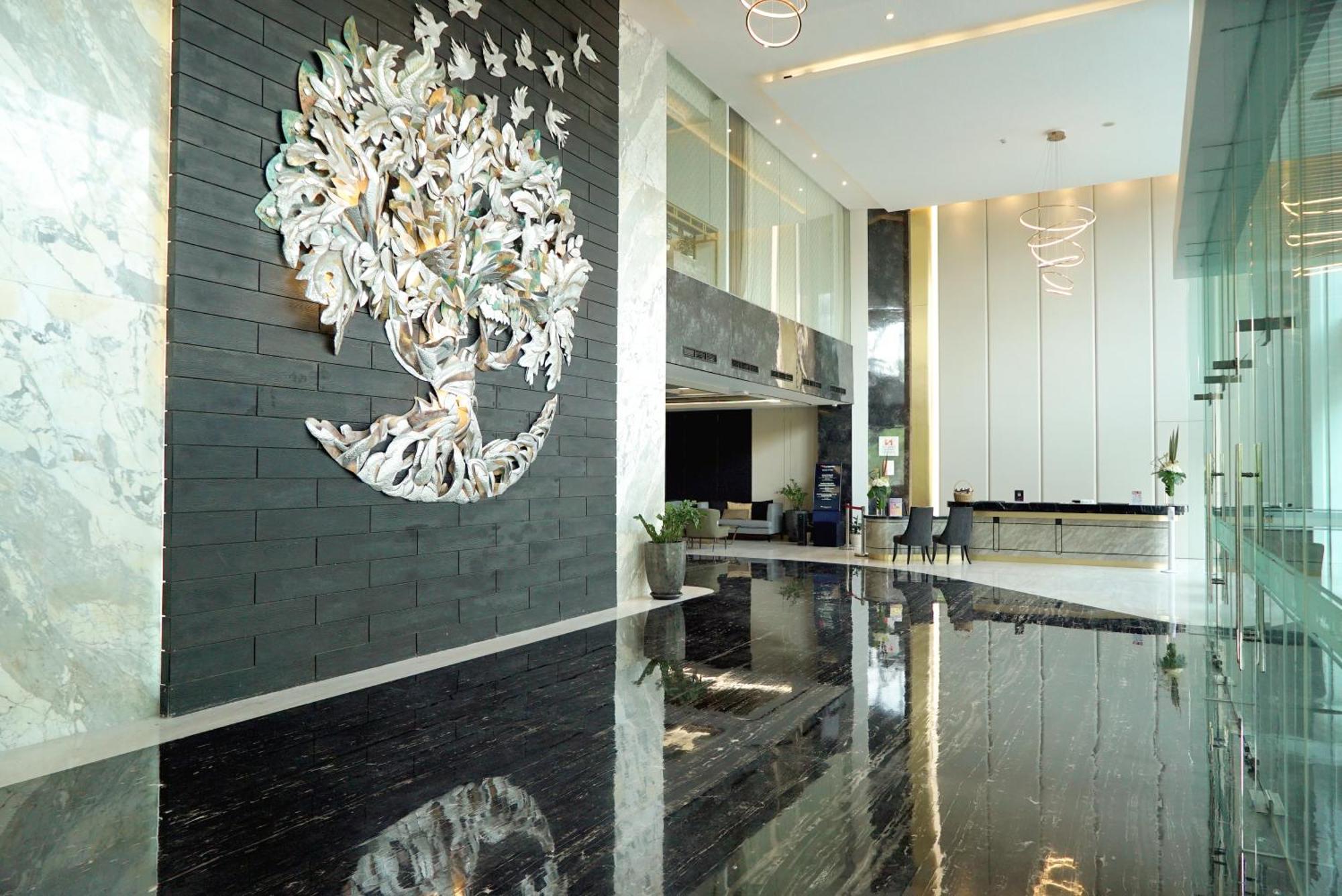 Grand Swiss-belhotel Darmo